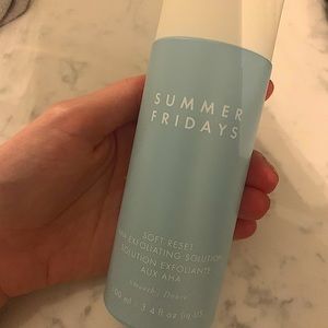 Summer Fridays Soft Reset AHA Exfoliating Solution